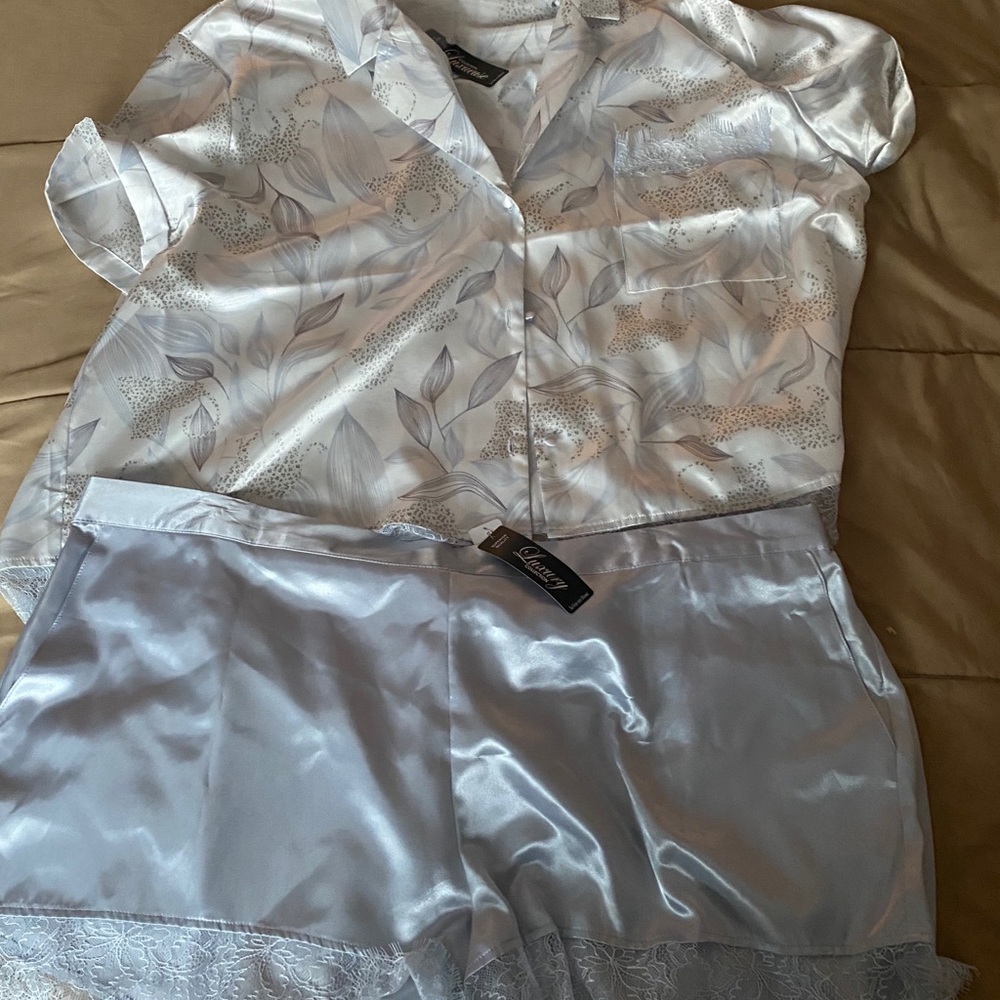 Gorgeous pyjama set